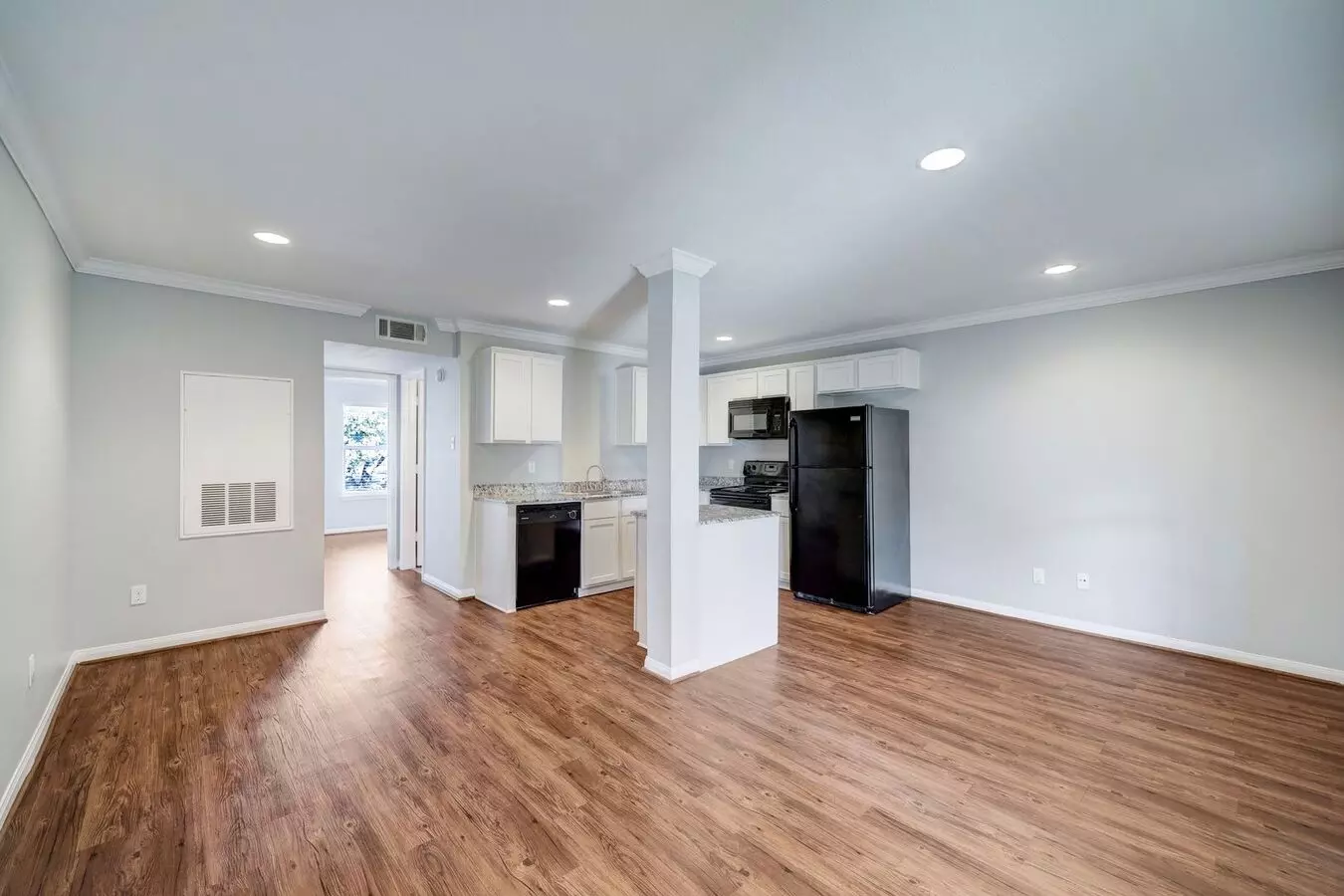1 Bed • 1 Bath 36 floor plan