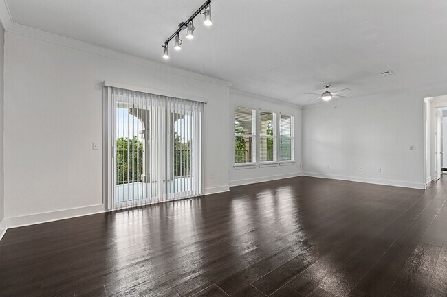 3 Beds • 2 Bath 6-631 floor plan