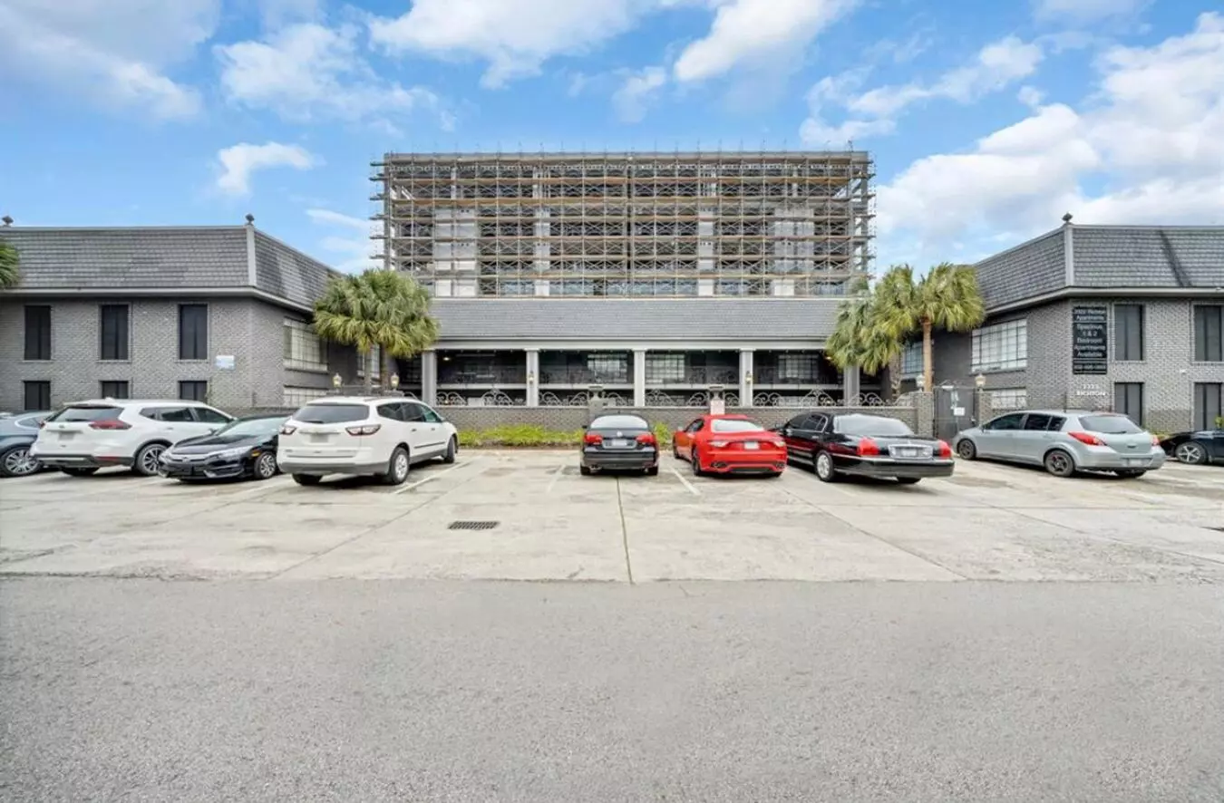 1 Bed • 1 Bath 13 floor plan