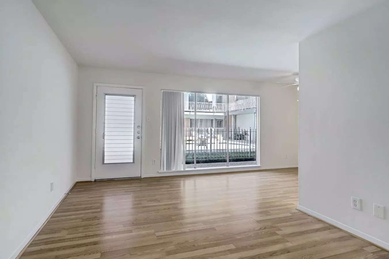 1 Bed • 1 Bath 10 floor plan
