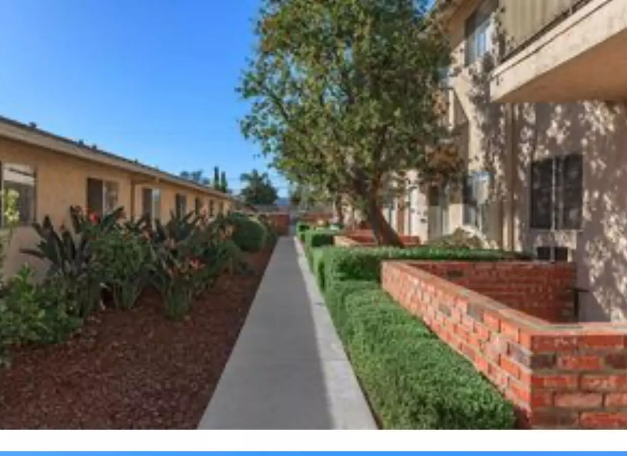 2 Beds • 2 Bath 10 floor plan