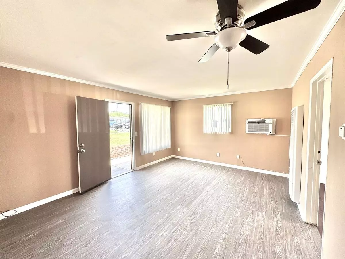2BR/2BA floor plan