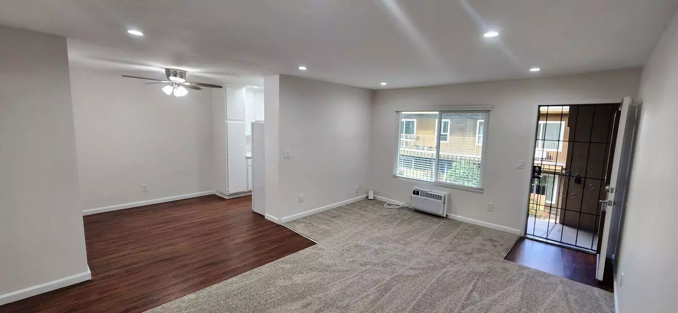 2 Beds • 1 Bath 35 floor plan