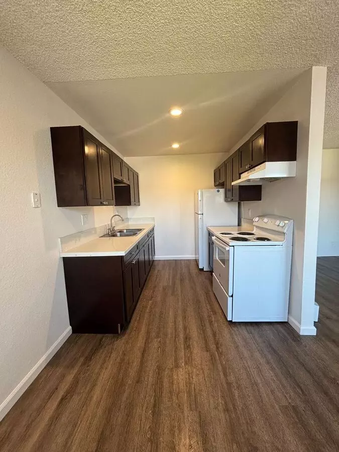 2 Beds • 1 Bath 27 floor plan