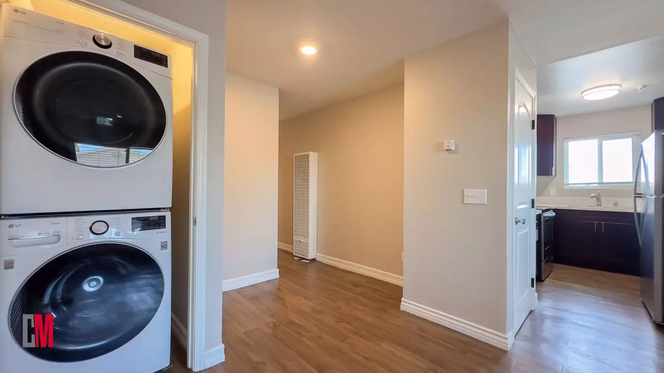 3 Beds • 2 Bath 4392-06 floor plan