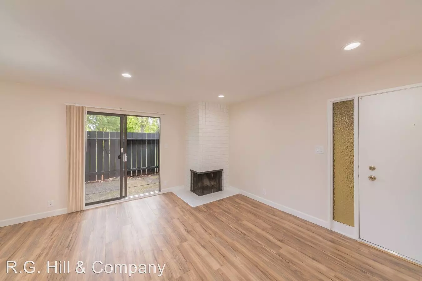 2 Beds • 1 Bath 3 floor plan