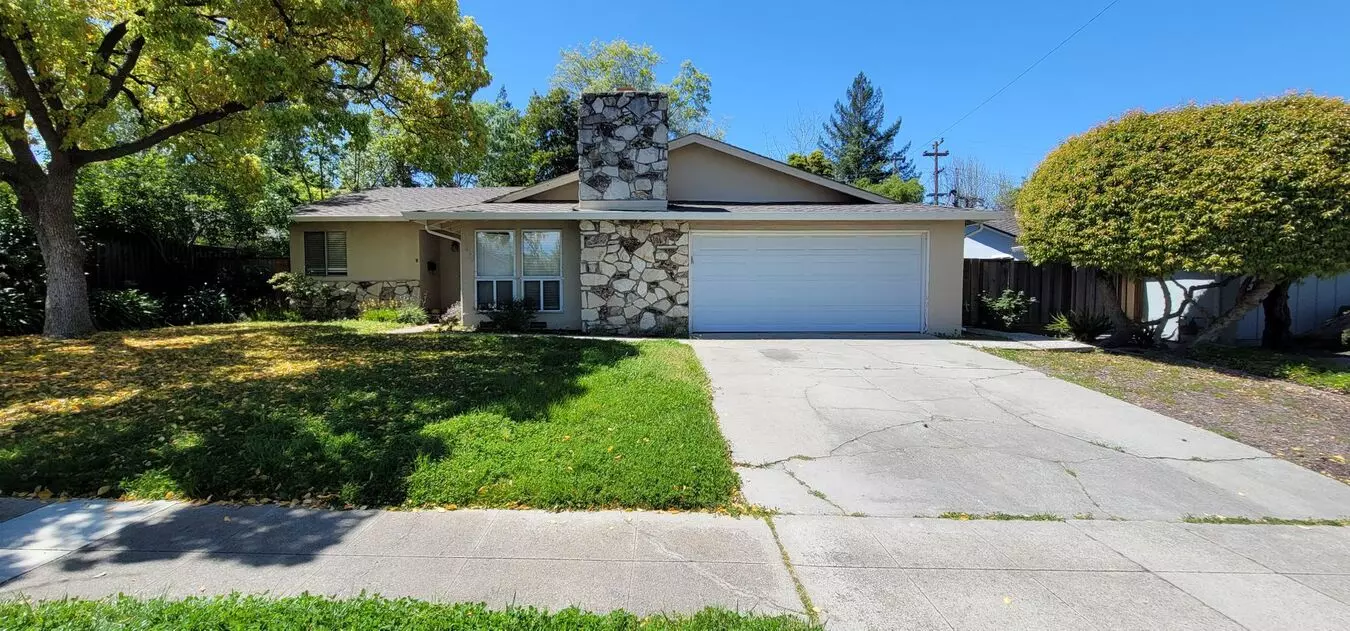 3 Beds • 3 Bath - floor plan