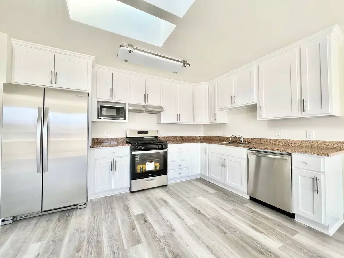 4 Beds • 2 Bath B floor plan