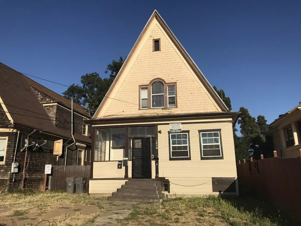 2 Beds • 1 Bath T2 floor plan