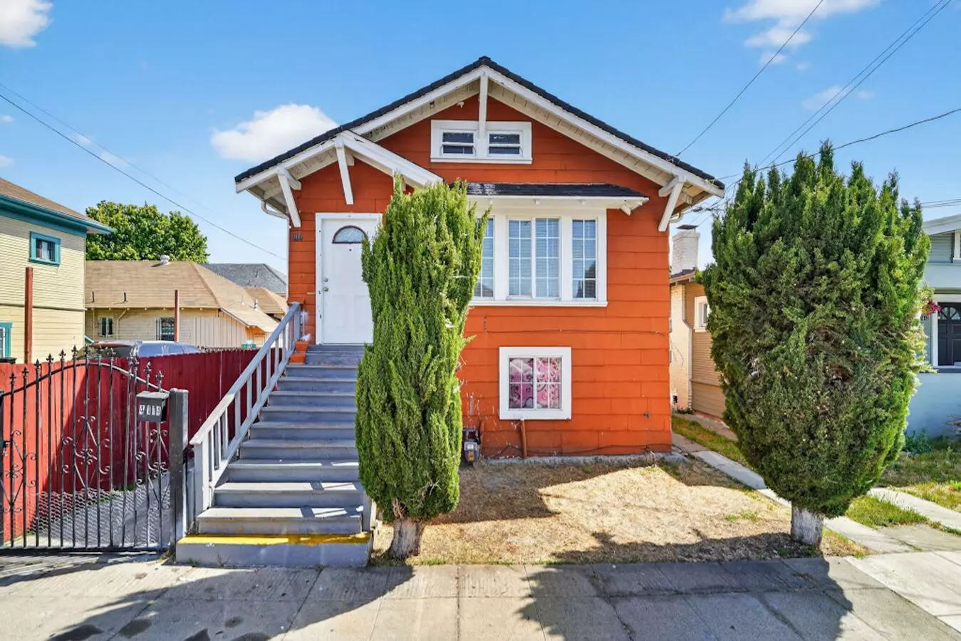 2 Beds • 1 Bath A floor plan