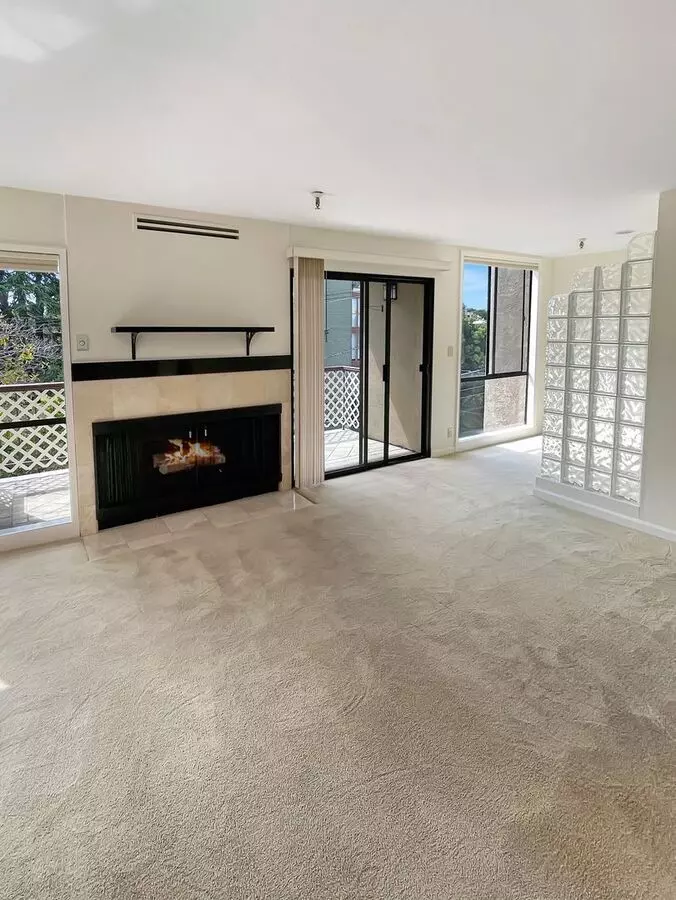 2 Beds • 2 Bath - floor plan
