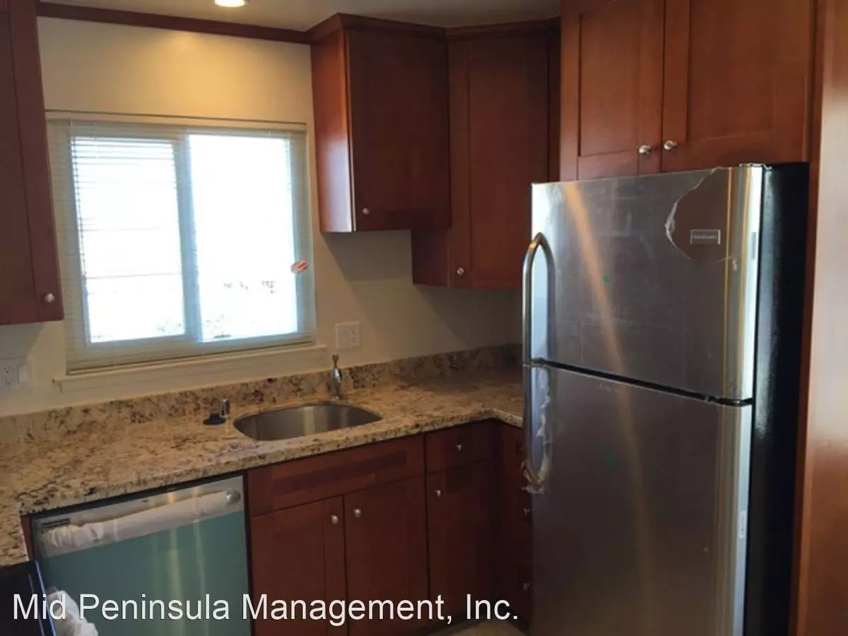 2 Beds • 1 Bath 2 floor plan