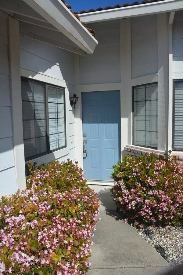 2 Beds • 2 Bath floor plan