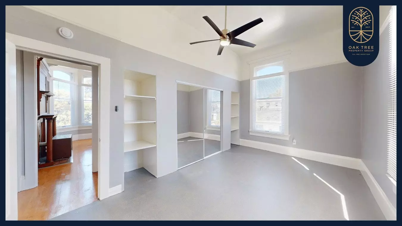 1 Bed • 1 Bath 6THAVE06 floor plan