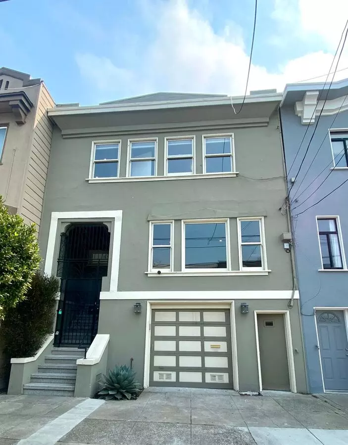 4 Beds • 3 Bath - floor plan