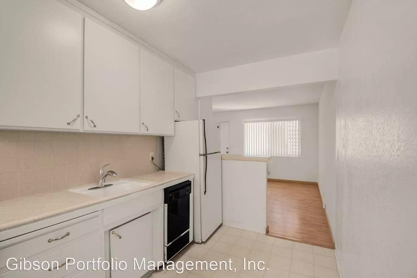 2 Beds, 1 Bath Model floor plan
