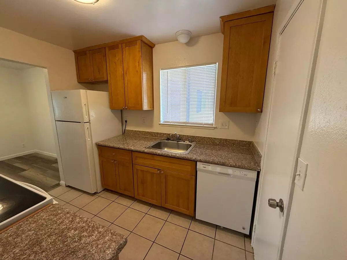 3 bd · 2 ba · 1,200 sqft floor plan