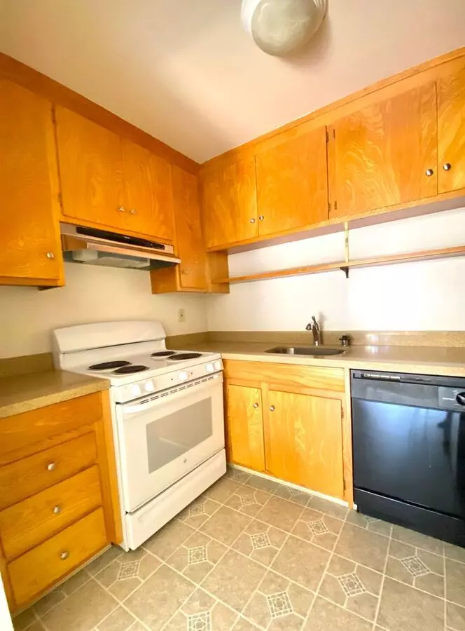 3 Beds • 2 Bath floor plan