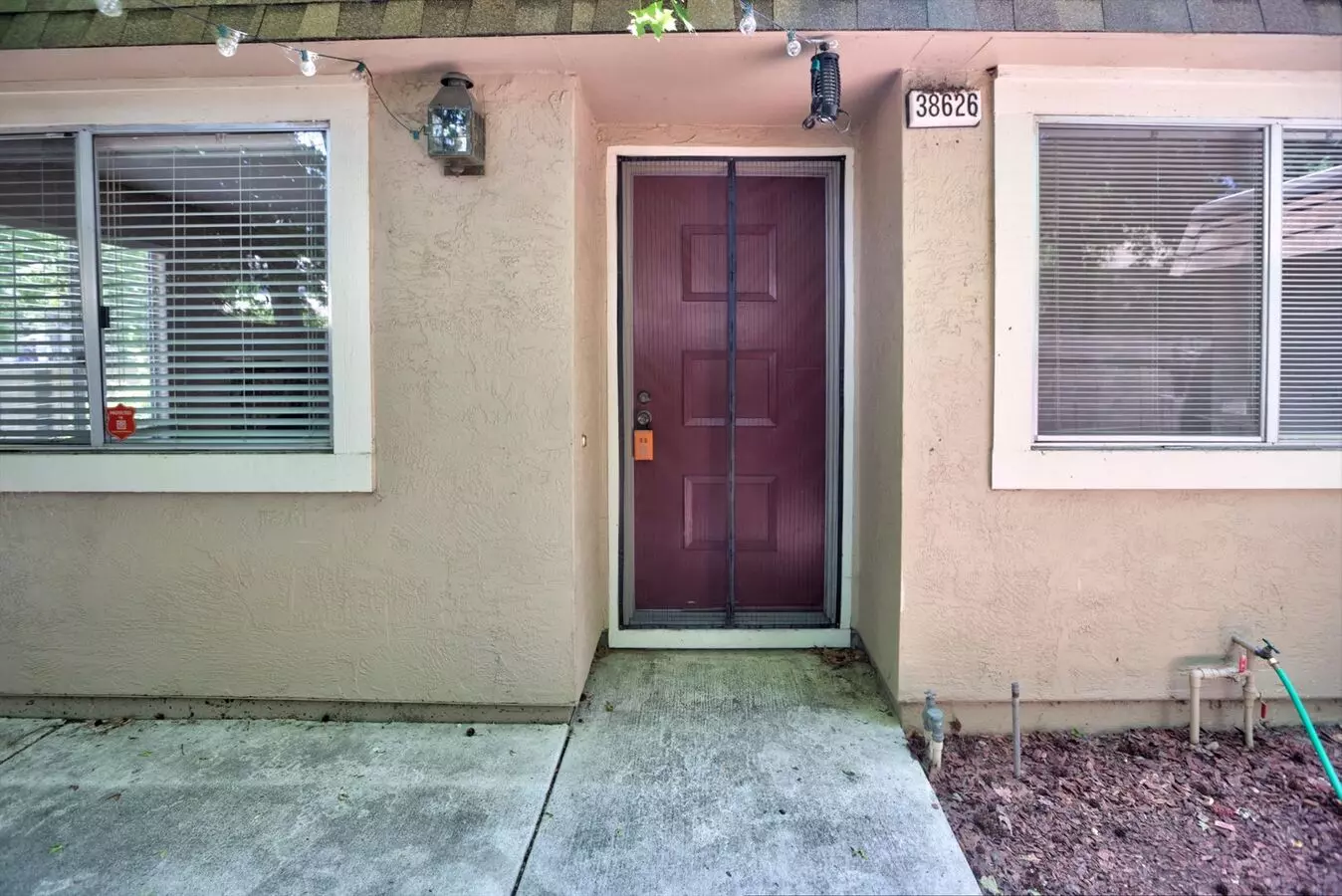 2 Beds • 1 Bath floor plan