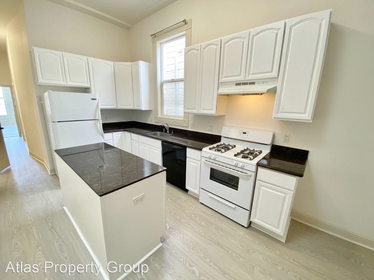 4 Beds • 2 Bath floor plan