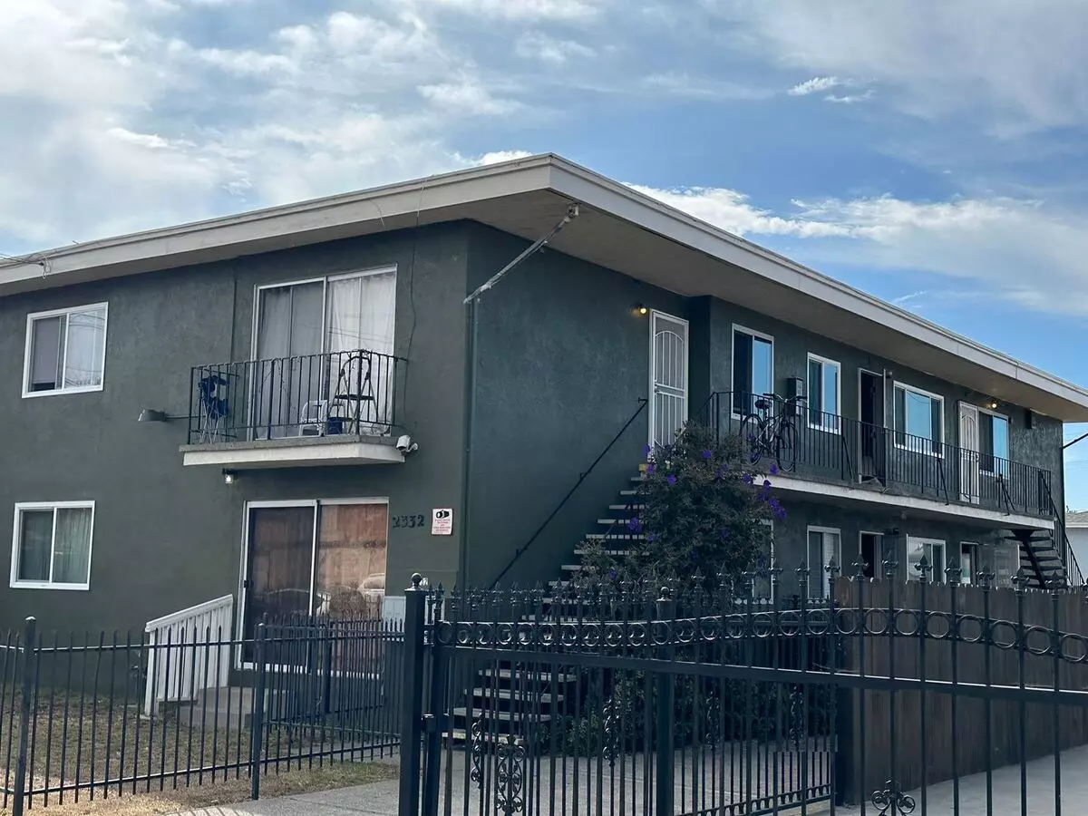 2 Beds, 1 Bath Model floor plan