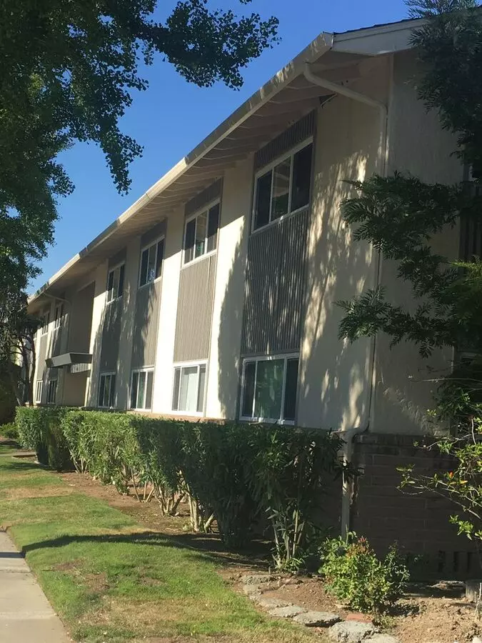 2 Beds • 1 Bath 18 floor plan