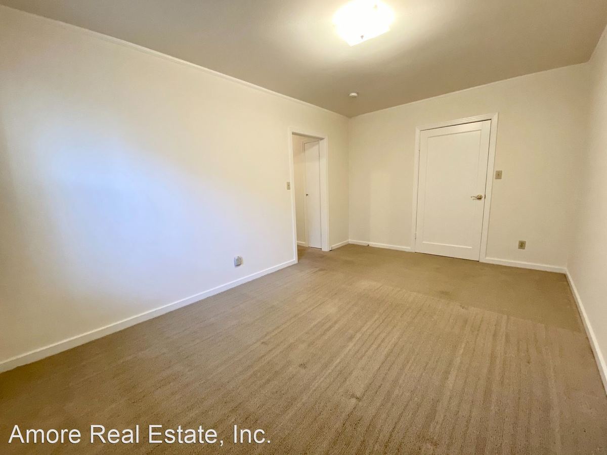 Studio • 1 Bath floor plan