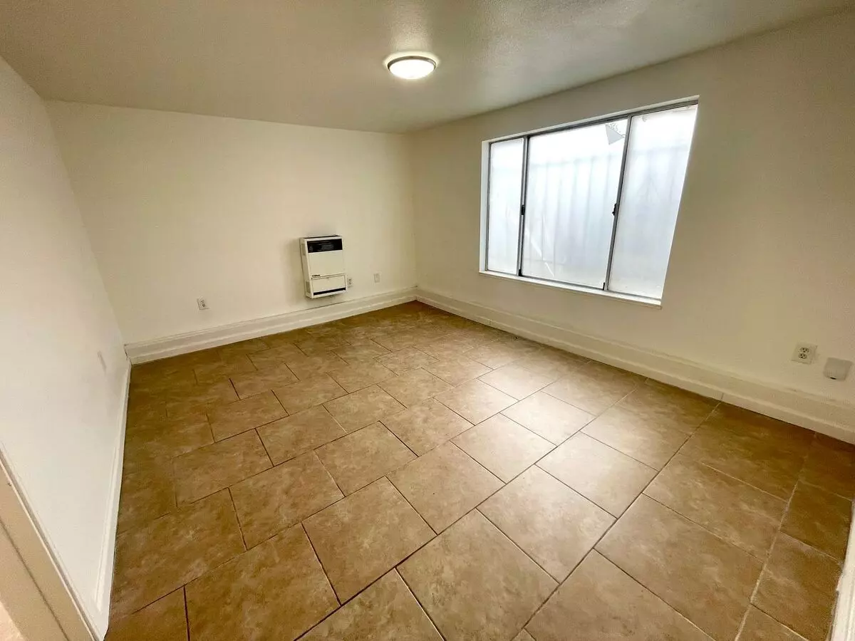1 Bed • 1 Bath B floor plan
