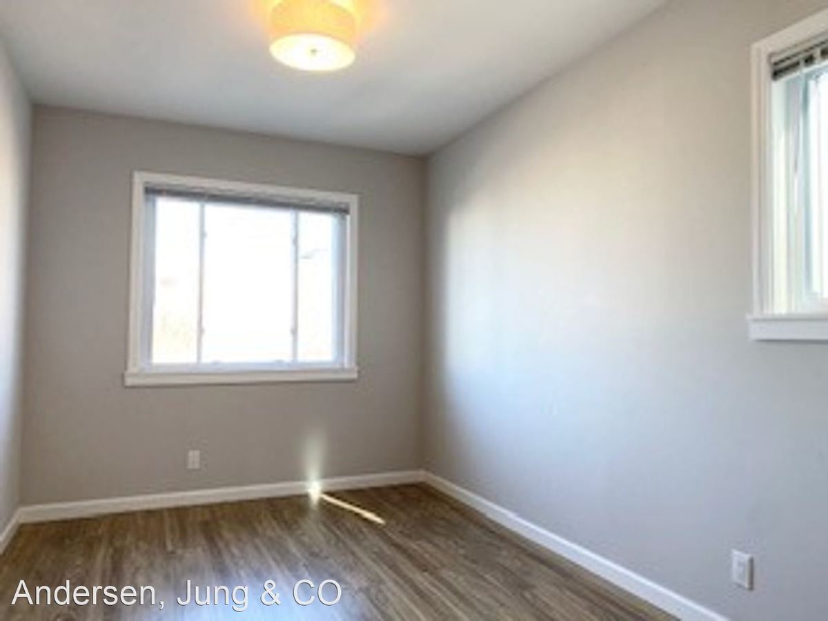 2 Beds • 2 Bath floor plan