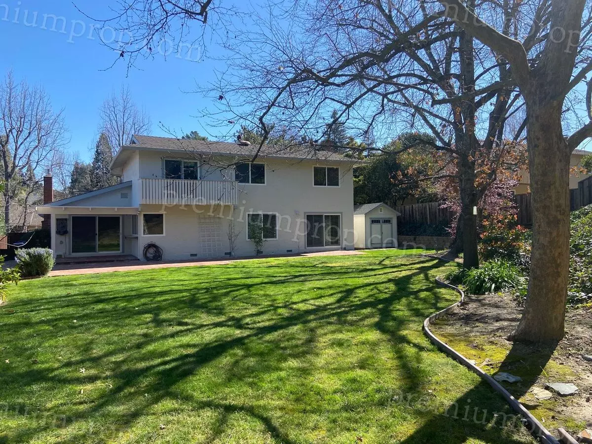 4 Beds • 2 Bath floor plan