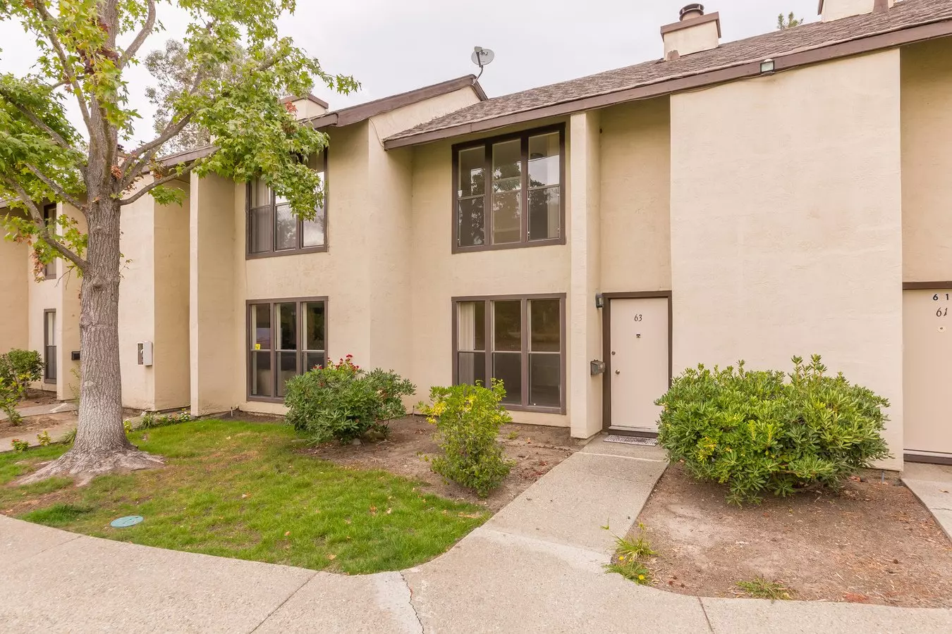 2 bd · 1 ba · 876 sqft floor plan