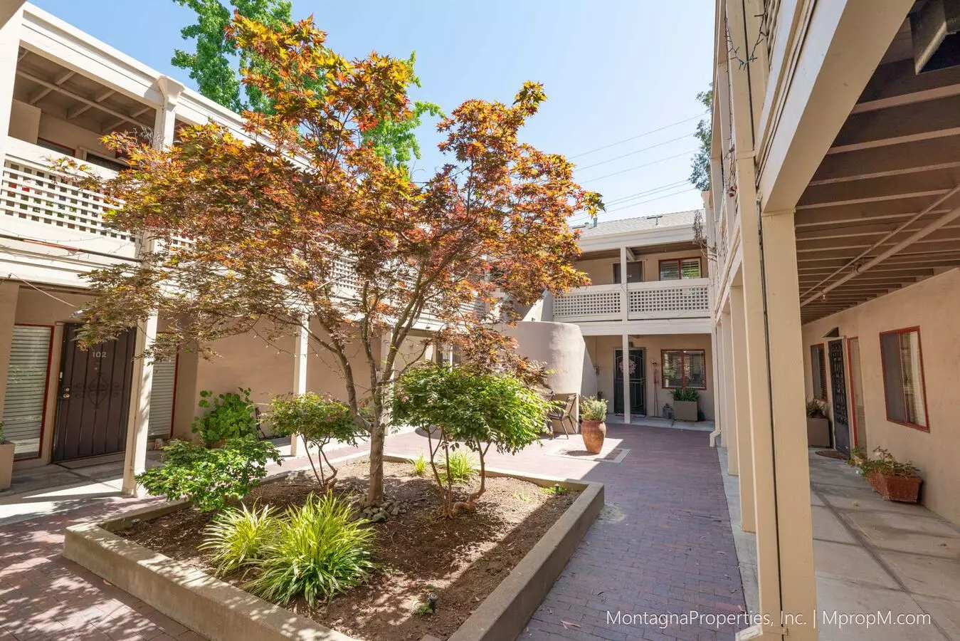 2 Beds • 2 Bath floor plan