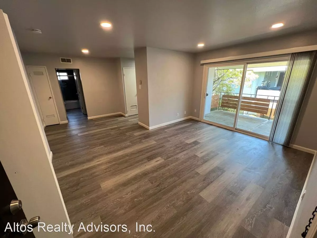 1 Bed • 1 Bath D floor plan