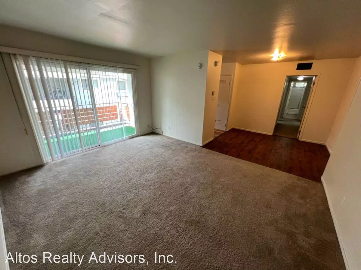 2 Beds • 1 Bath C floor plan