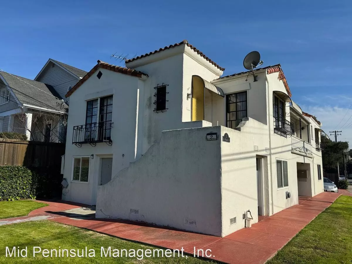3 Beds • 2 Bath D floor plan