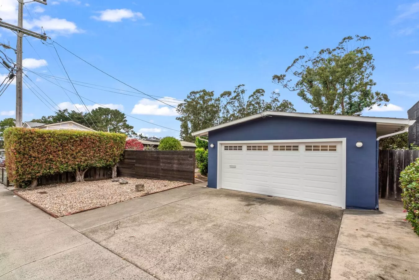 3 Beds • 1 Bath - floor plan
