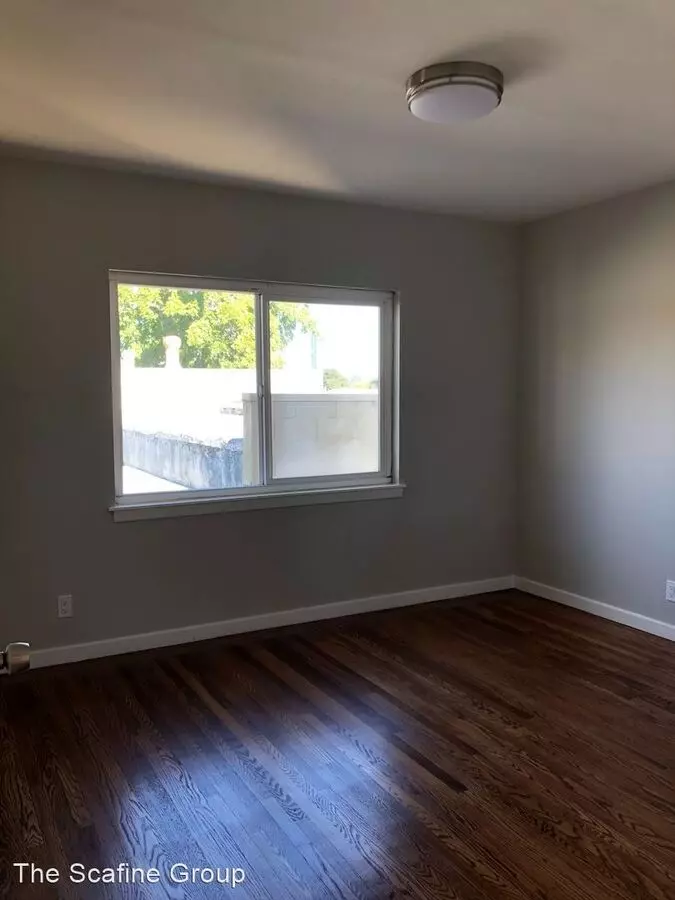 2 Beds • 1 Bath 1 floor plan