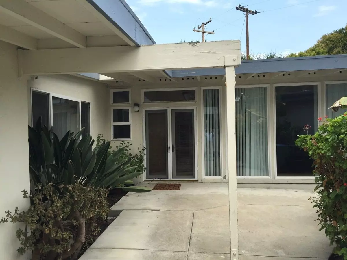 3 Beds • 2 Bath 3102 floor plan