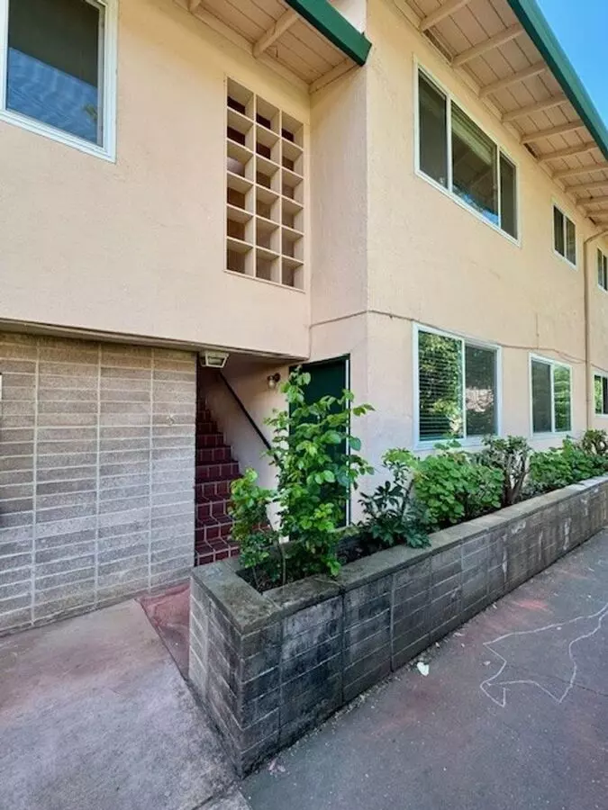 1 Bed • 1 Bath 8 floor plan