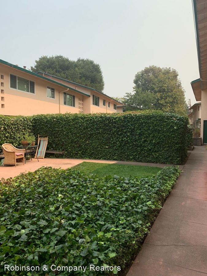 1 Bed • 1 Bath 4 floor plan