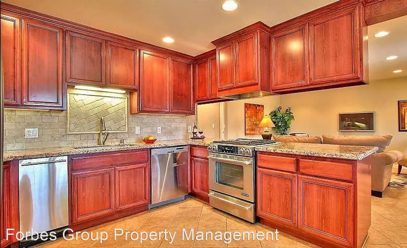 3 Beds • 2 Bath floor plan