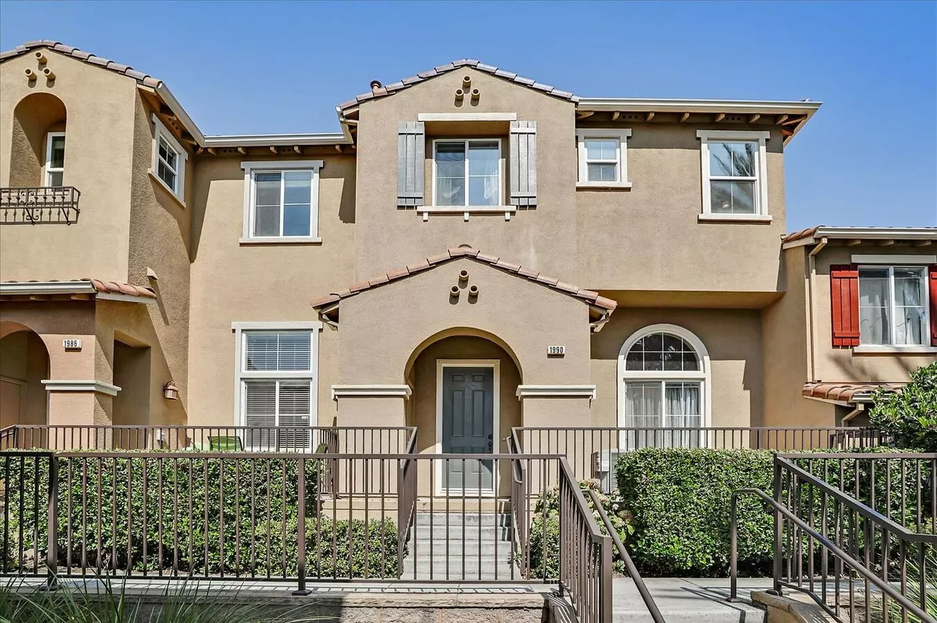 3 Beds • 2 Bath - floor plan