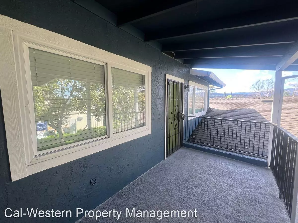 2 Beds • 1 Bath floor plan