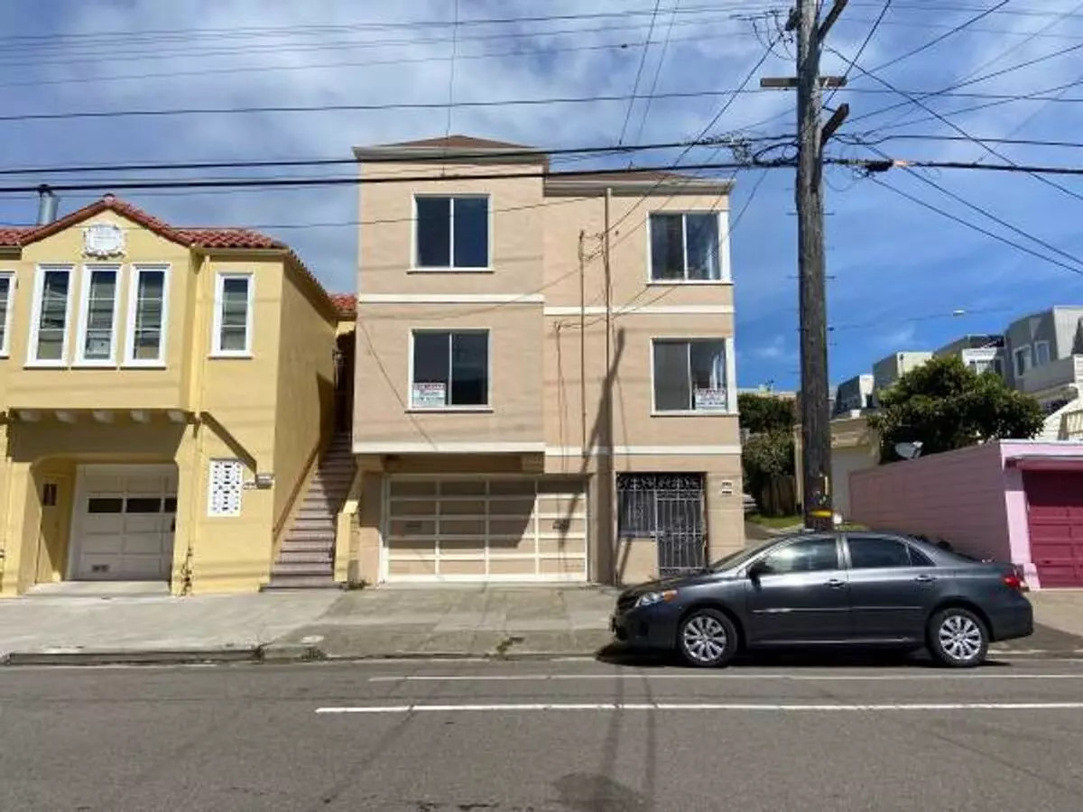 2 Beds • 1 Bath floor plan