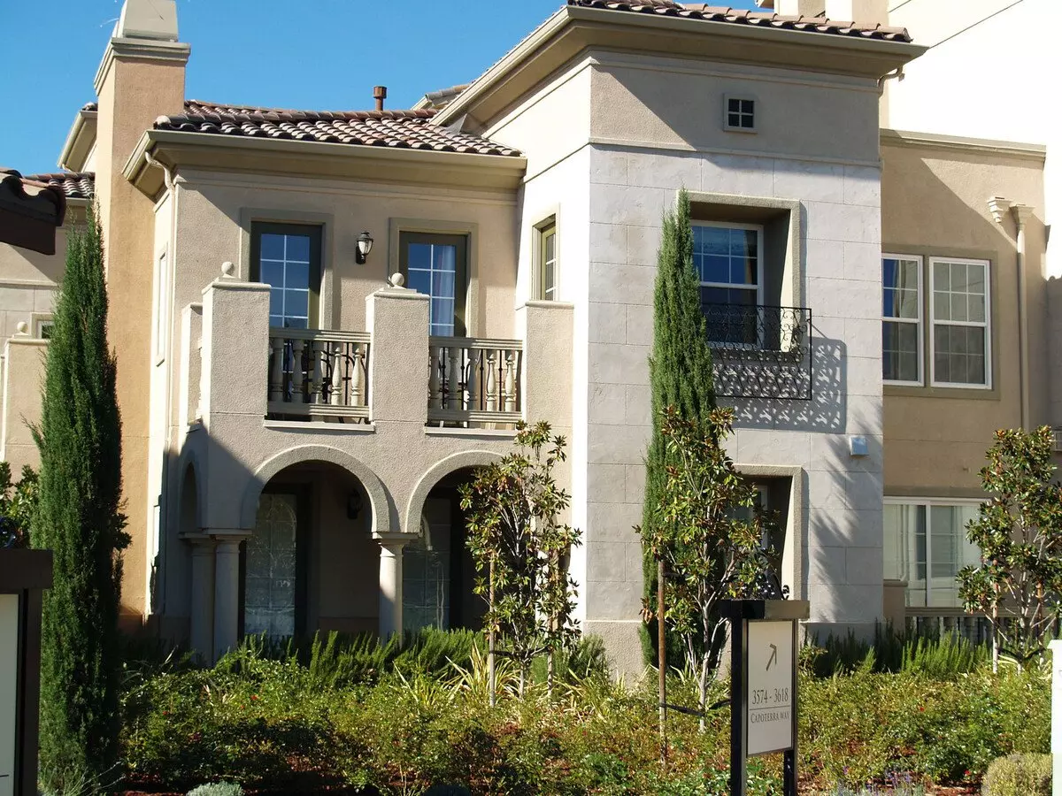 3 Beds • 2 Bath floor plan