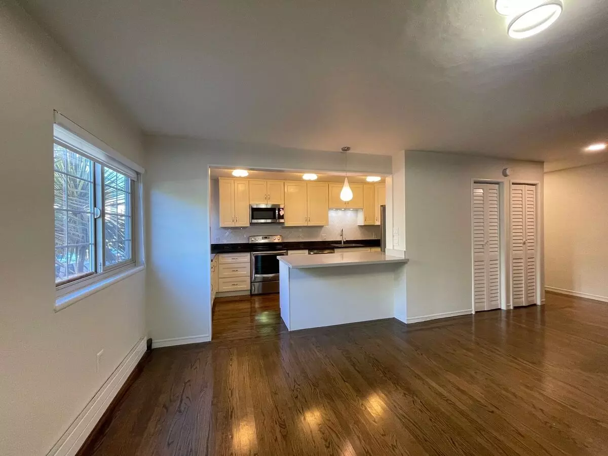 2BR/1BA floor plan