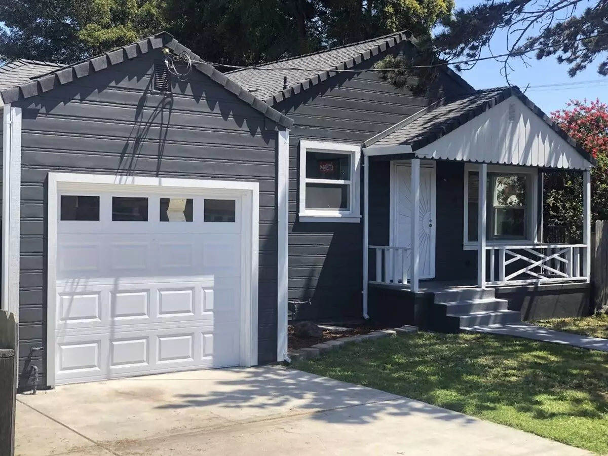 2 Beds • 1 Bath floor plan