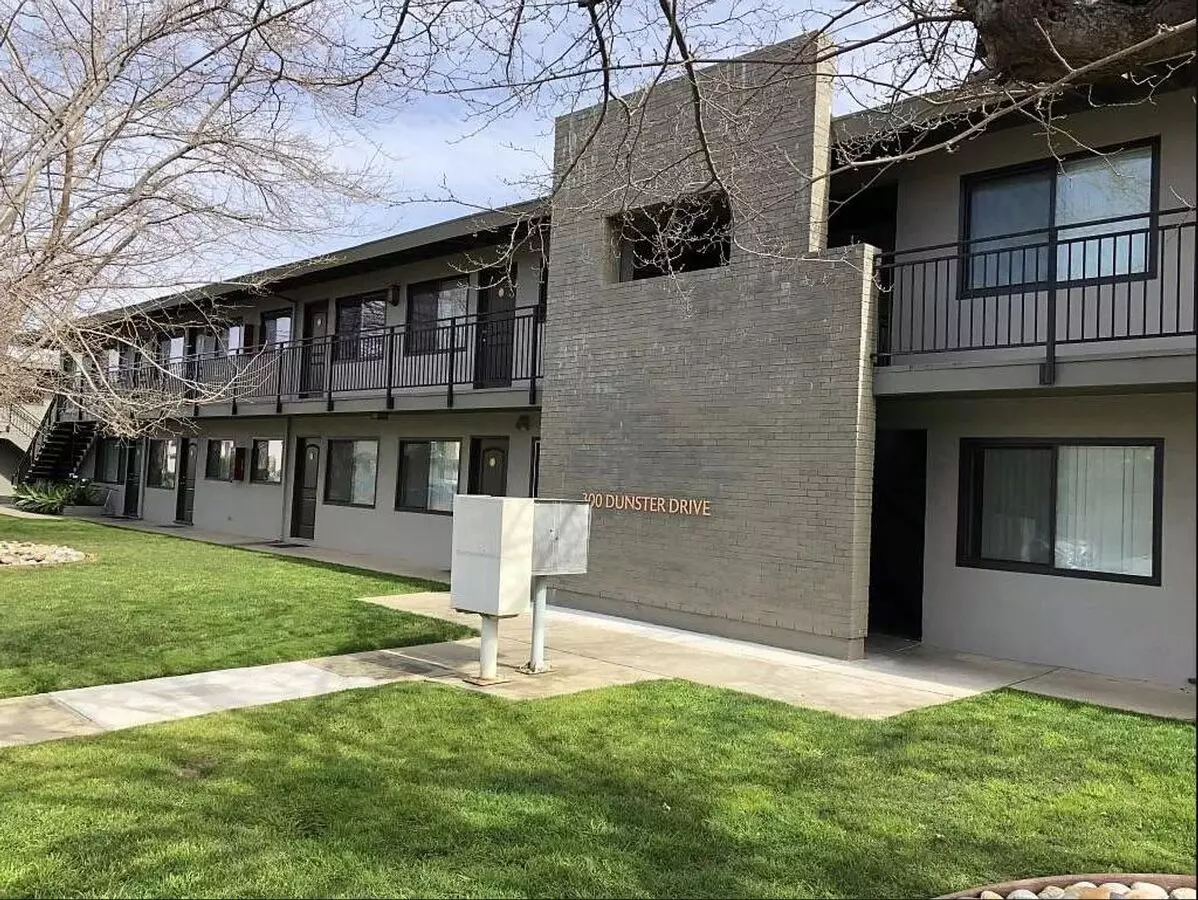 1 Bed • 1 Bath 4 floor plan