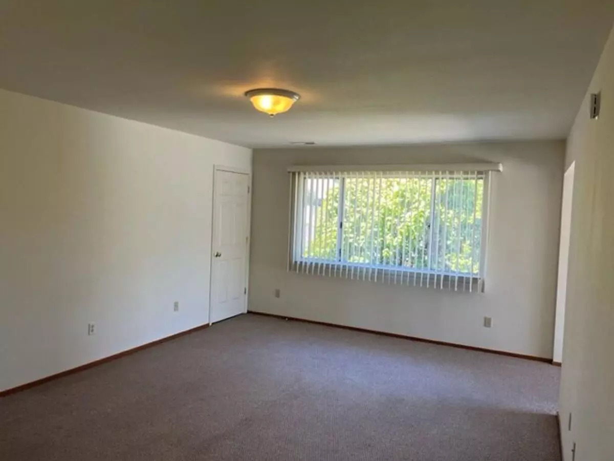 3 Beds • 2 Bath floor plan
