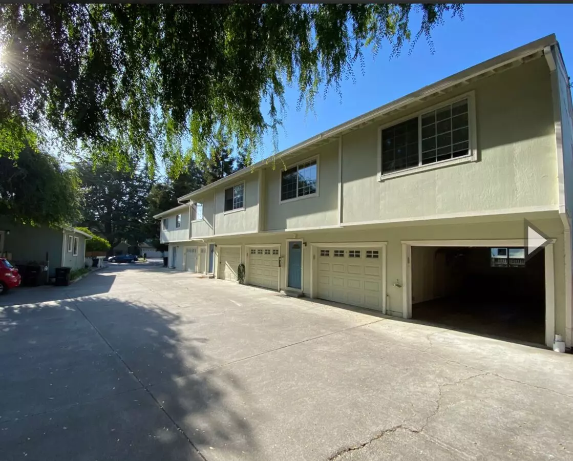2 Beds • 1 Bath 4 floor plan